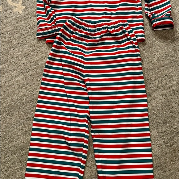 BUNDLE Cecil & Lou NWOT Santa PJ sets Boy 7 Girls 5 - Picture 10 of 10